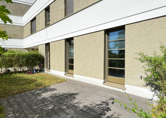 Privater Garten mit Terrasse | Verkauf Wohnung - München Berg am Laim