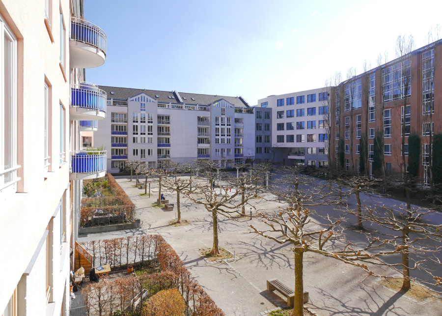 Blick auf den Vorplatz | Verkauf Wohnung - München Haidhausen