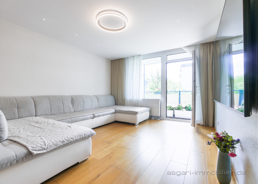 Wohn-/Esszimmer | Verkauf Wohnung - München Hadern