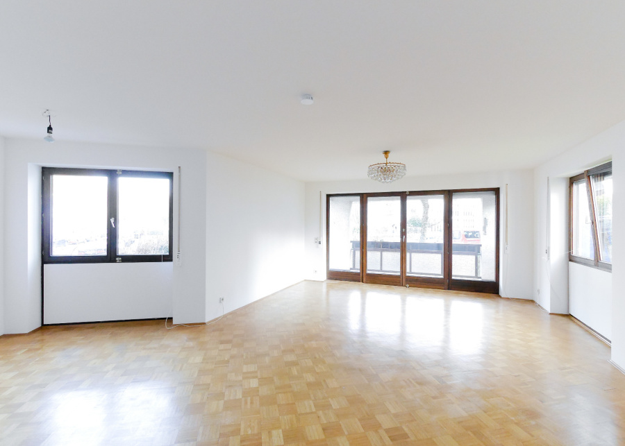 Geräumiges Wohn-Esszimmer | Verkauf Wohnung - München Untergiesing-Siebenbrunn